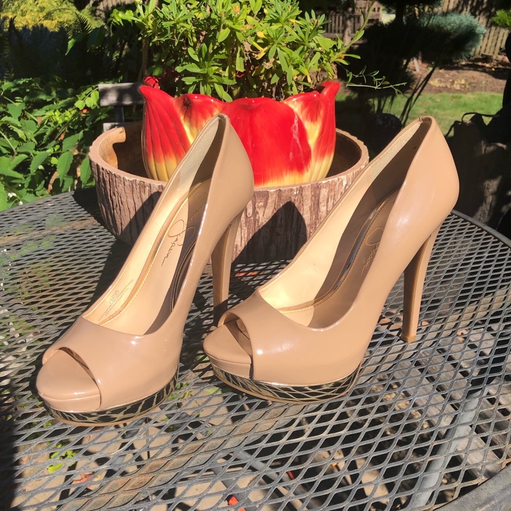 Jessica Simpson | NUDE Pumps
